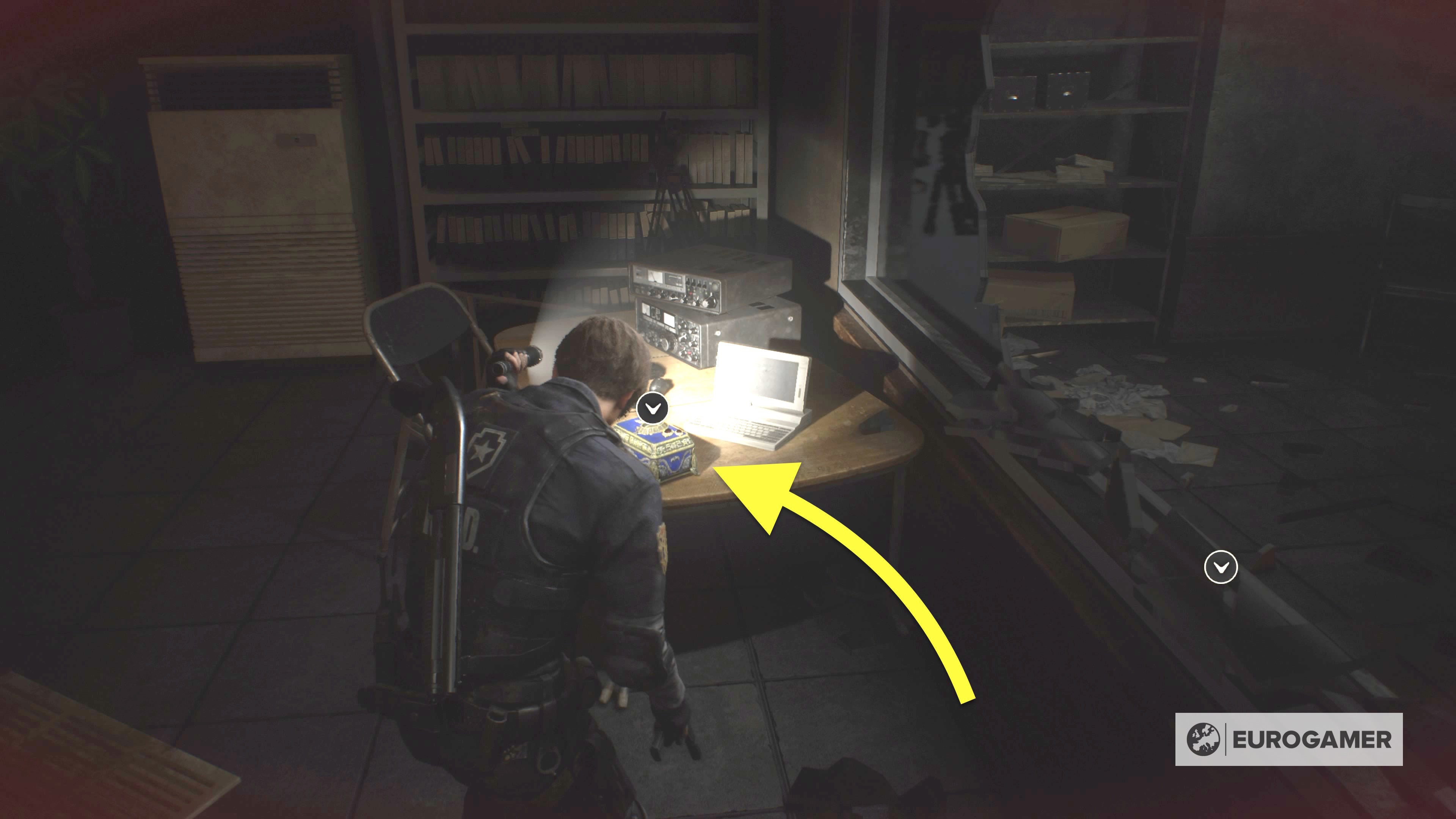 Resident Evil 2 USBDongle für Rüstkammer des STARSBüro bekommen und Lighting Hawk erhalten